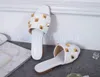 Römische Frau Luxus Mann Designer Sandale Gestüt Gestepptes Nappaleder flache Nietrutsche Causal Summer Flip Flops Outdoor Flower Platform Slipper