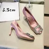 Lüks Rhinestone Sandalet Moda Gelin Tasarımcı Ayakkabı Bayanlar İpek Saten Düğün Ayakkabı Seksi Kırmızı Topuklar Yeni Açık Düğün Somunlar Rahat kaymaz Parti Daireleri