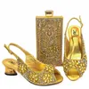 SURET BUTY KELUARAN BARU Fashion2027356 Set Sepatu Dan Tas Italia Applique Khusus Pernikahan Wanita Perak Untuk Sandal Afrika 230425
