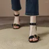 Sandalias 2023 zapatos de verano moda diseño de ocio mujeres cómodos tacones altos redondos cuero marrón retro tamaño de las señoras