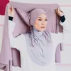 Hijabs Écharpe Hijab en mousseline de soie de couleur unie avec bandage antidérapant femmes musulmanes respirant Islam Long Hijabs bandeau mode Turban Headwrap 230426