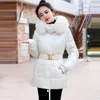 Piumino da donna Parka moda impermeabile giacca invernale europea cappotto con cappuccio cintura femminile caldo per le donne 2023 231124