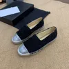 Met doos espadrilles klassieke casual schoenen cap teen veer voor vrouwen zomer plat strand half slippers vrouw lederen loafers visser canvas schoen sneaker j7ls#