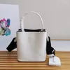 10A Topkwaliteit kleine Tote bag klassieke mode dames lederen handtas luxe designer heldere lederen portemonnee nieuwe bucket bag