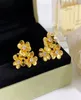 Luxury Stud Earrings Designer Love Earring Jewelry Gift Party Clover Screw Wedding Van Par Fashion Mycket bra 0652617456