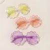 Accessori per capelli 1 pz Occhiali da sole per bambini Moda Retro Fiori da esterno Bambini Bambini Cartoon Occhiali da sole Cornice Ragazze Ragazzi Protezione UV400