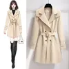 Trench feminina Coats Black Windbreaker Longo Feminino 2023 Primavera e outono Temperamento deste ano Casaco de alta qualidade é M1173