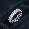 Anneaux de mariage Huitan Luxury Band Promesse pour femmes Unique Triangle Zircon Cubique Design Top Qualité Bijoux À La Mode Dropship 231124