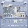 Set di abbigliamento Four Seasons Style 22 ~ 26 pezzi New Born Baby Pagliaccetti in puro cotone Vestiti Confezione regalo neonato