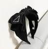 Hochwertige süße Luxus-Designer-Marke Dreieck Buchstabe Plüsch Schmetterling Knoten Haarbänder für Frauen Mädchen elastische Buchstaben P Stirnband Sport Fitness Stirnband Kopf wickeln