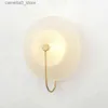 Duvar lambaları Modern Led Duvar Lambası Yaratıcı Çizgi Cam İskandinav Altın Aydınlatma Armatür Yaşam Banyo Başucu Yatak Odası Dekorasyon Sconce Işıkları Q231127