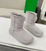 Cold Resistant Snow Boot Designer Shoe Classic Platform Womens Shoe High Top Shoes Thick Bottom Woman Plush Warm Shoes Large Size 35-41