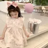 女の子のドレス幼児の子供キュートスリーブ女の子のためのフローラルドレスベビーホリデー甘いシフォンメッシュ夏の服