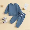 Set di abbigliamento Solido Autunno Vestiti per bambini Bambino Ragazzi Ragazze Manica lunga Solid Camicia Pullover Top Pantaloni Abiti invernali R231127