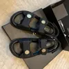 Luxury Designer Beach Sandals Senaste stil Casual Shoes Flats Plossed Leather Fashion Flame With Box och Dust Bag 35-41