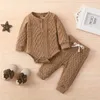 Kledingsets Herfst Winter Peuter Baby Baby Boy Meisjeskleding Sets Effen Gebreide Knoop Body met lange mouwen + elastische broek Casual outfits R231127