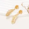 Brincos pendurados 2023 vintage ouro folha em forma de gota de pena para mulheres declaração metal jóias geométricas atacado