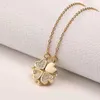 Pendant Necklaces Retro Lucky 4 Leaf Clover Heart Necklace Pendant Folding Necklace Valentine's Day Anniversary Jewelry Hanging Gifts