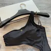 Designer de luxe classique Bikini Set maillots de bain femmes maillots de bain taille creuse avec chaîne sexy mode été vacances plage Style vent