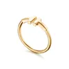 Nowy luksusowy projektant Pierścień Ring Pierścienie 925 Srebrny pierścień Moissanites Mosan Diamond Letter T Women Wedding Pierścień Mody