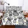 Juegos de cama Funda de cama con estampado de piña en blanco y negro Moda Cómoda Cubierta de edredón de plumón blanco Cubierta de ropa de cama de fruta de verano 230427