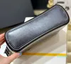 Alışveriş torbası malzeme deri cüzdan crossbody çanta cazibesi el çantası atmosfer çok yönlü