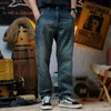 Mäns jeans mode lösa mikrokon rak rörbantning denim byxor plus storlek 42 lastbyxor män kläder 230426