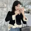 Blusas femininas primavera cardigans retalhos cor contraste doce suéteres coreano moda vintage babados curto camisas de veludo preto