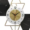 벽시계 럭셔리 대형 시계 현대 디자인 디지털 특이한 무음 부엌 메커니즘 룸 호 로그 벽화 장식 xy50wc