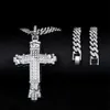 Designer halsband Hip Hop Thin Cross Pendant Full Diamond Punk Fashion Halsband Klädtillbehör Män Hip Hop Cuban Link Chain Halsband