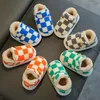 Slipper Winter Kids Baby Jongens Meisjes Slippers Geruite Antislip Thuis Binnen Schoenen Mode Warme Kinderen Slaapkamer 231127