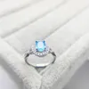 Bagues de cluster 2023 Mode S925 Sterling Argent Incrusté Bleu Clair Zircon Bague Pour La Proposition Des Femmes Européennes Et Américaines