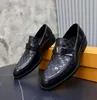 Lüks erkekler iş eğlence ayakkabıları loafers gerçek deri bağcıklı ayakkabılar erkekler rahat lüks tasarımcı preslenmiş kontrol elbise ayakkabıları üzerine düğün erkek ayakkabı