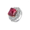 Pierścienie klastra moda s925 srebrna inkrustowana 5a cyrkon ladies temperament osobowość krew czerwony pierścień diamentowy