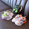 Sneakers Baby Fashion Scarpe sportive per ragazze Ragazzi Sneakers colorate Baby Soft Bottom Scarpe da esterno traspiranti per 1-6 anni 230427