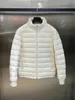 Mens Down Parkas jaqueta masculina quente, elegante e atmosférica, jaqueta de alta qualidade, pato branco, jaqueta preta e branca 231127