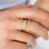 Ringos de banda assessora 925 Sterling prata grande anéis de cristal oval para mulheres arco -íris zircão pavor slim rings finos jóias de festas de festas de casamento aa230426