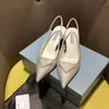 Tacones de mujer Triángulo invertido Tacones con punta puntiaguda Diseñadores de lujo Sandalias de tacón de gato Zapatilla de tacón de aguja Zapatos de noche Zapato de vestir