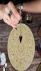 Tavola a pendolo in legno da 15 cm con stella lunare Divinazione Guarigione Tavola per meditazione Energia intagliata Piastra Ornamenti Altare metafisico4468433