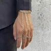 Pierścienie zespołu punk geometryczny łańcuch nadgarstka Bransoletka dla kobiet mężczyzn srebrny kolor połączony palec regulowany pierścień klub bioder biżuterii prezent AA230426