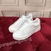 Top Hot Luxurys Designer Track Sneakers Plate-forme Entraîneur Chaussures Hommes Femmes Cuir Sneaker Blanc Noir Chaussures confortables