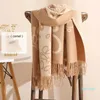 Foulards 2023 Luxe Chaud Écharpe Marque Cachemire Femmes Épais Impression Châle Et Wraps Dames Couverture Foulard Hiver Pashmina Bandana Bufanda