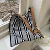 Abendtaschen Koreanische Ins Weiche Glatte Seidentasche Frauen Pu Gespleißte Schulter Shopper Tote Vintage Geometrische Muster Handtasche Dame Messenger