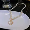 Strands Strings Luxury Heart shape Pendant Vintage Pearl Necklaces Women Elegant Charm French Romantic Style Clavicle Chain Commemorative Gift 230426