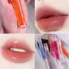 Lipgloss, klein und leicht, mehrere Stile, pflegt die Lippen effektiv und intensiv. Lippenstift mit dichter, zarter Textur