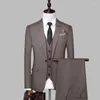 Costumes pour hommes Hommes Business Pantalon 3 pièces Ensemble (Blazer Pantalon Gilet) Gris Chic Vêtements de fête de mariage Bureau Mâle Couleur Unie Slim Veste