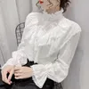 Blusas de mujer Elegante cuello alto Ropa de gasa plisada Moda Blusa de encaje con volantes Mujer Manga larga Botón suelto Camisa blanca Blusas