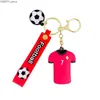 Nyckelringar 2022 Fashion Creative Trend PVC Cartoon Football Clothes Pendant Car Key Chain Boy School BAG KEYCHAIN ​​SMEEDDERY FÖR MÄN KVINNER J230427