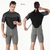 Menas de banho feminina 2 mm de neoprene de neoprene Terno de mergulho masculino de uma peça de manga curta Sóio solar esportes aquáticos Surfing quente