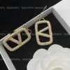 2023 oorbellen ontwerper voor dames stud luxe gouden hartvorm parel kristal goud dubbele v letter 925s zilveren sieraden klassieke dubbele v-vormige grote oorbellen nieuw